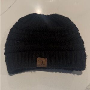 CC BeanieTail Black Knit Beanie Hat Messy Bun Ponytail Hole Cable Knit